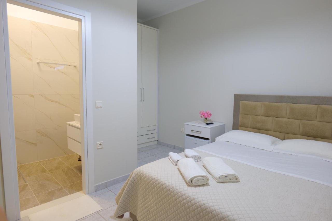 Lodge Landscape Sarande